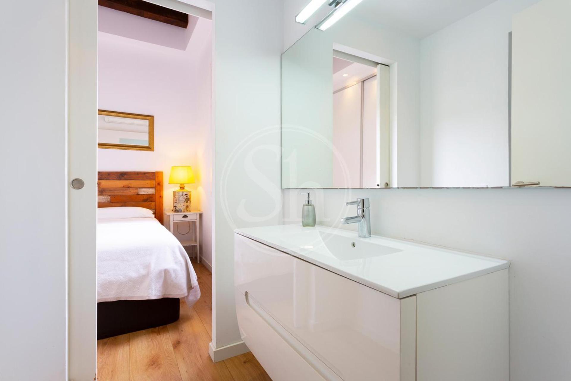 Moderno Apartamento En Eixample Barcelona Bagian luar foto