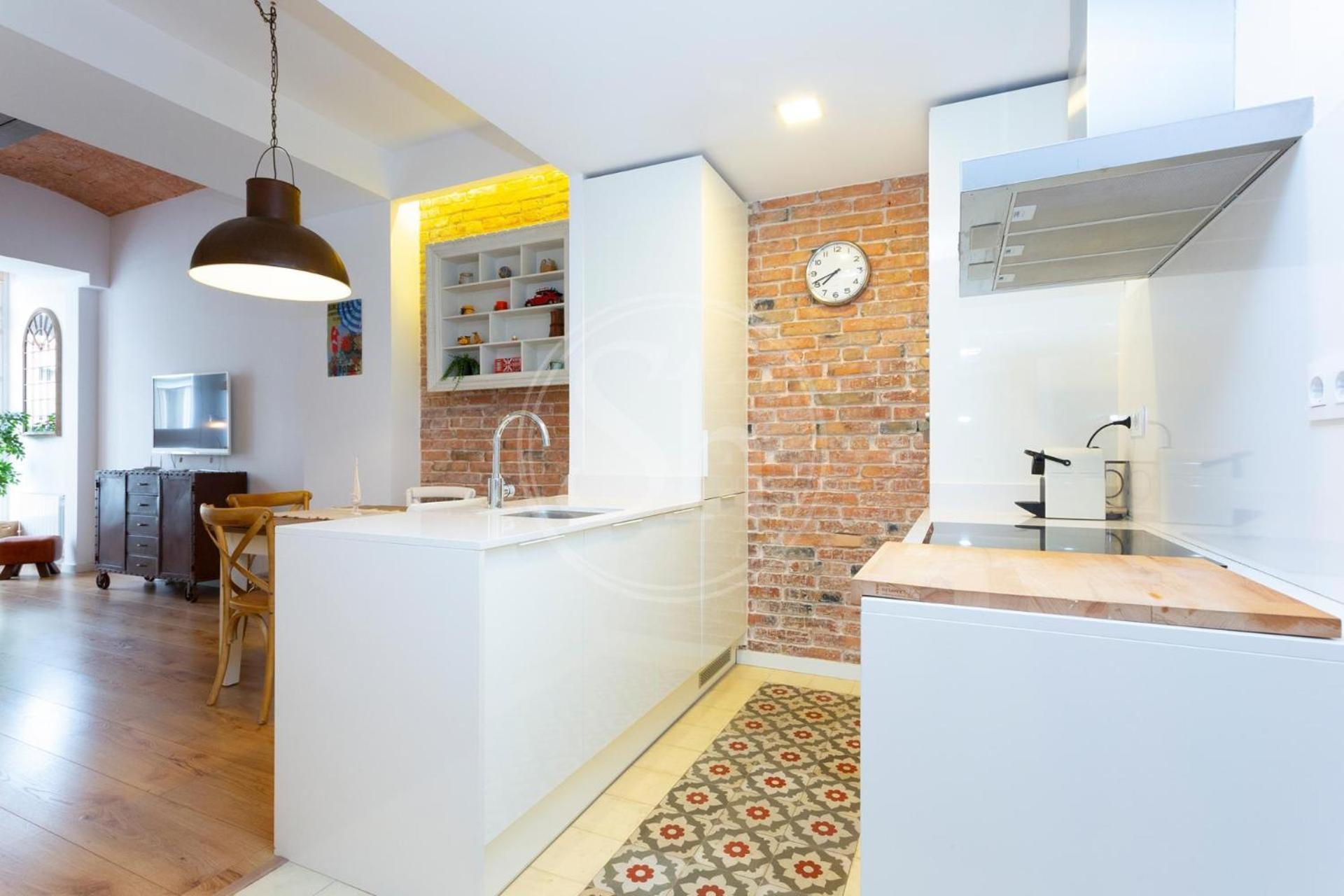 Moderno Apartamento En Eixample Barcelona Bagian luar foto