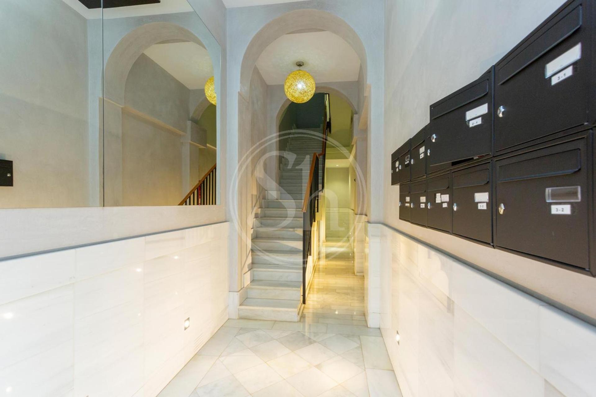 Moderno Apartamento En Eixample Barcelona Bagian luar foto